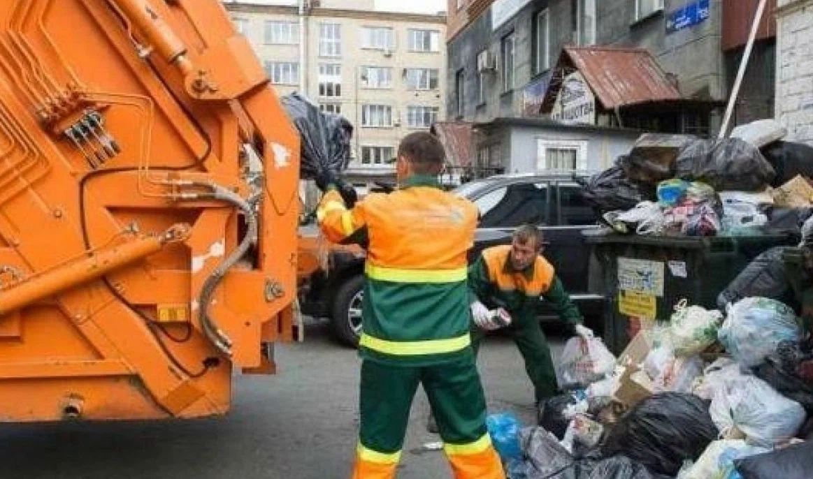 Срочный вывоз мусора в Кургане от ПроМусор — заказ день в день от 2938 руб., грузчики, цена