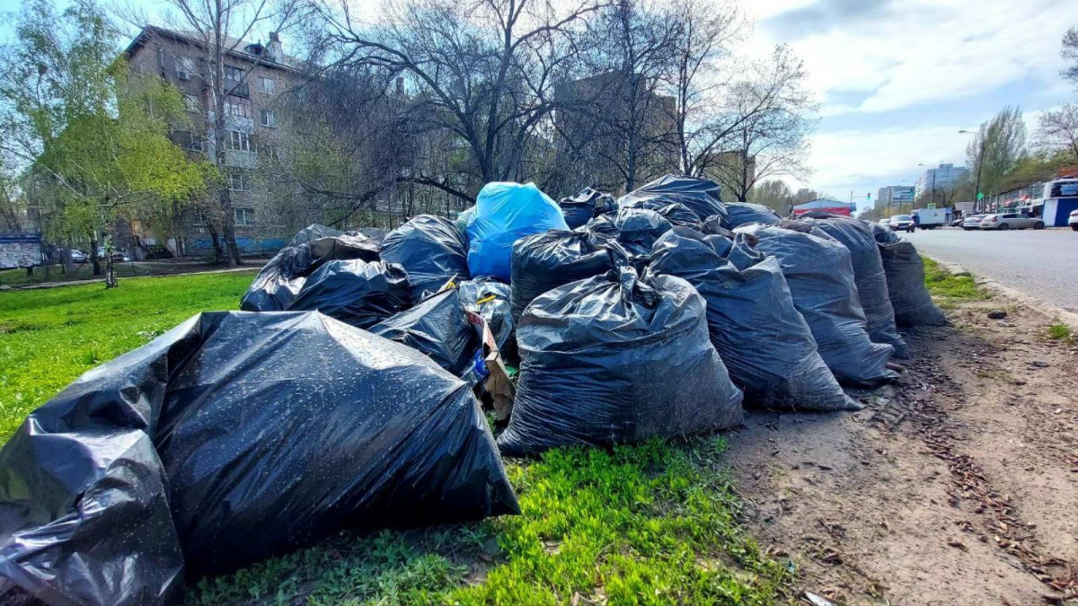 Вывоз и утилизация мусора после субботника в Кургане в октябре