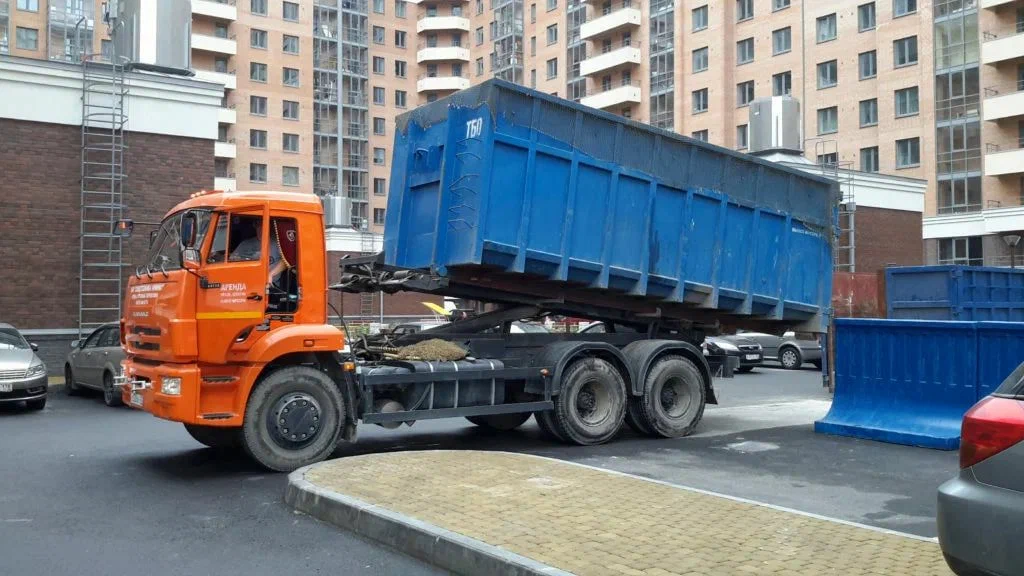 Аренда пухто для вывоза строительного и бытового мусора в Кургане в октябре