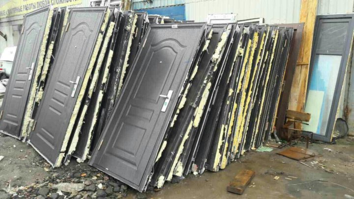 Вывоз металлических дверей с утилизацией в Кургане в октябре